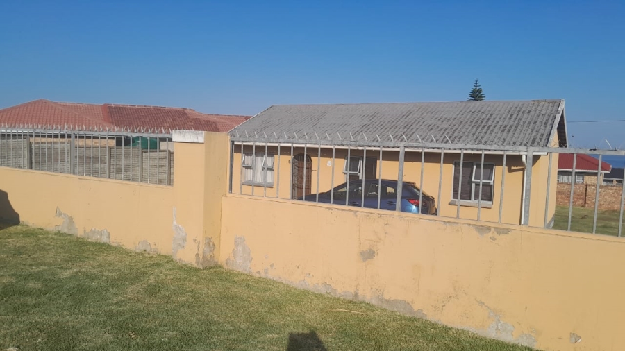3 Bedroom Property for Sale in Sunnyridge Eastern Cape